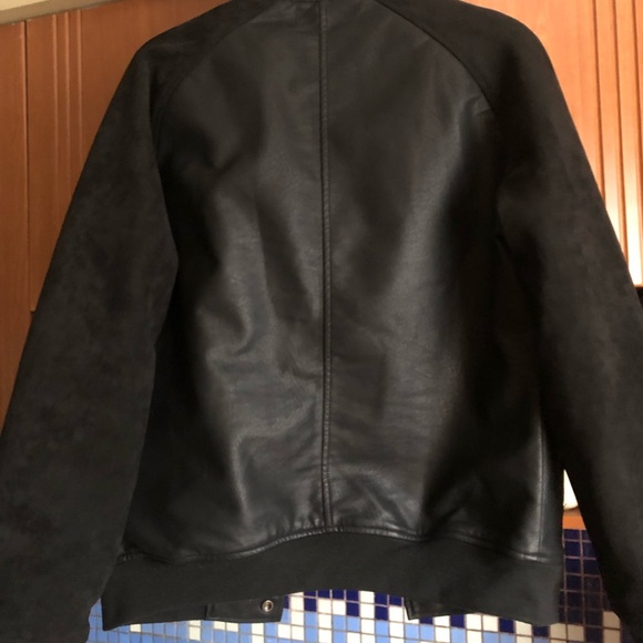 Bomber jacket - Picture 3 of 3